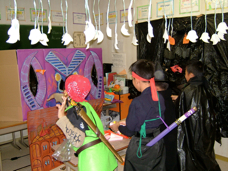 Baltan Airplane Toss